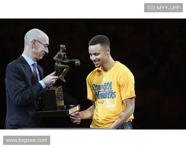 马刺四大西部月最佳奖项全拿 马刺四大西部月最佳奖项全拿